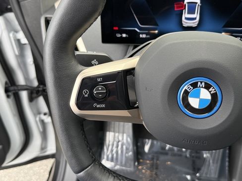 Used 2025 BMW iX xDrive50 image 25