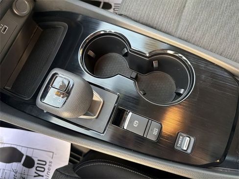 Used 2023 Nissan Rogue SV image 24