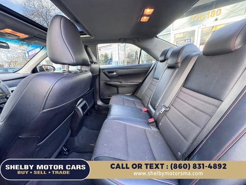 Used 2016 Toyota Camry SE image 17