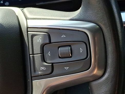 Used 2022 Chevrolet Silverado 1500 LT AWD/4WD image 21