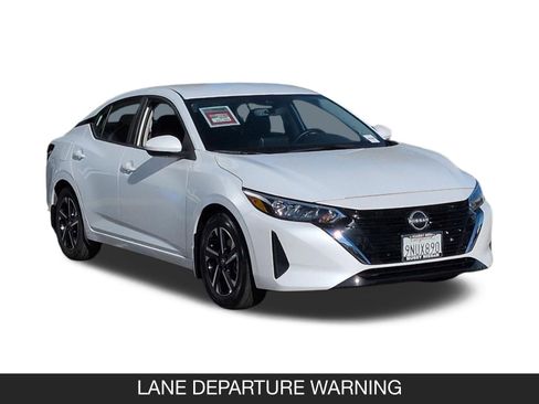 Certified 2025 Nissan Sentra SV image 2