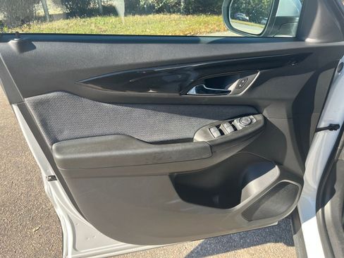 Used 2025 Chevrolet TrailBlazer LT image 18