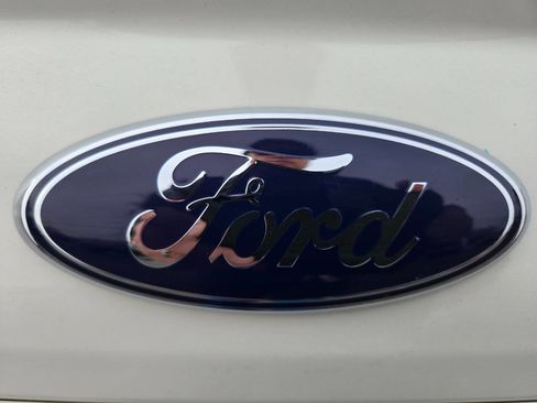 Used 2009 Ford Taurus SE image 11