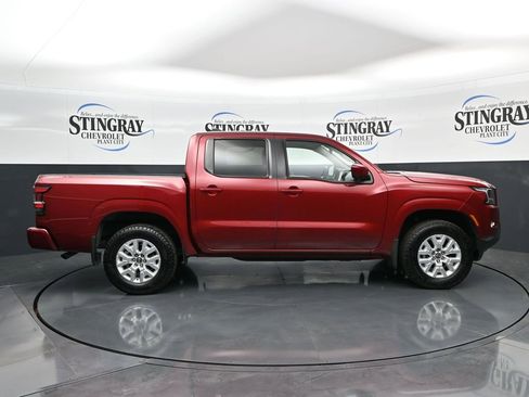 Used 2022 Nissan Frontier SV image 8