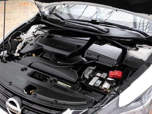 Used 2017 Nissan Altima 2.5 SR w/ Midnight Edition Package image 40