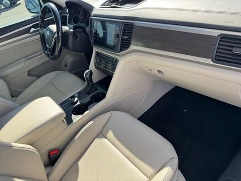 Used 2020 Volkswagen Atlas SE w/ Panoramic Sunroof Package image 27