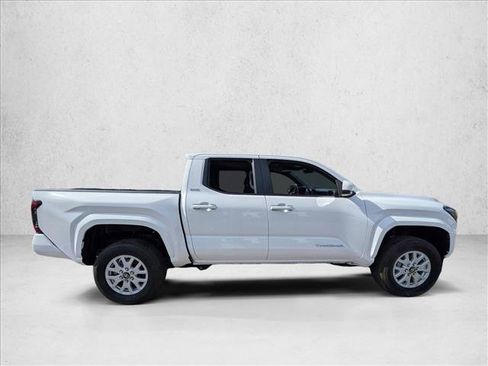 Used 2024 Toyota Tacoma SR5 image 4