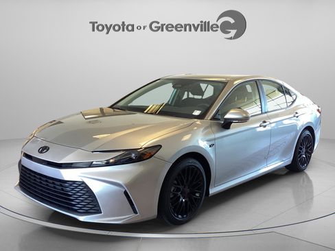 Certified 2025 Toyota Camry LE FWD image 1
