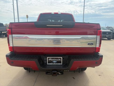 Used 2019 Ford F250 Platinum w/ Platinum Ultimate Package AWD/4WD image 4