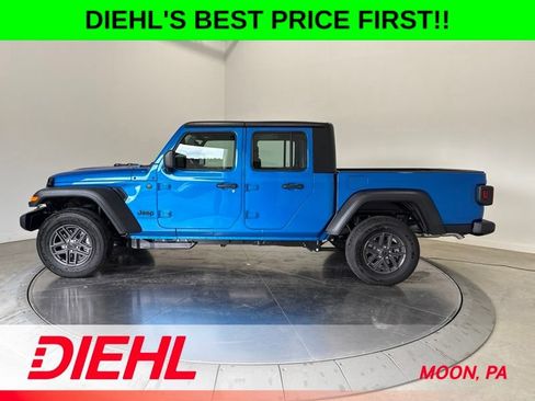New 2026 Jeep Gladiator Sport AWD/4WD image 4