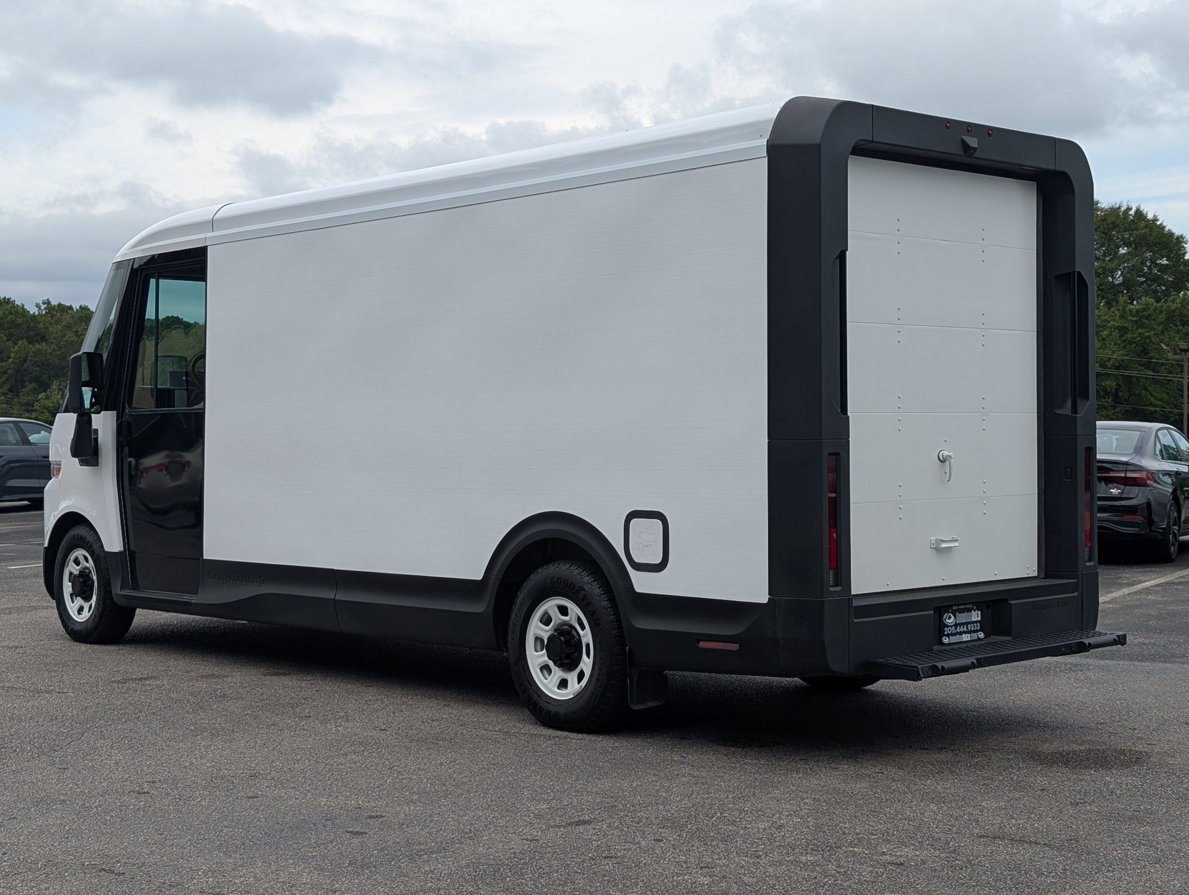 Used 2024 Chevrolet Brightdrop 600 w/ Commercial Equipment Package AWD/4WD image 7