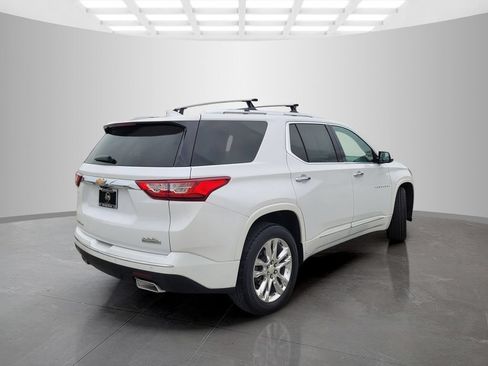 Used 2019 Chevrolet Traverse High Country w/ LPO, Floor Liner Package AWD/4WD image 4