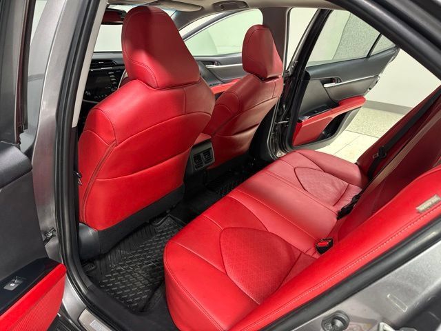 Used 2018 Toyota Camry XSE FWD image 23