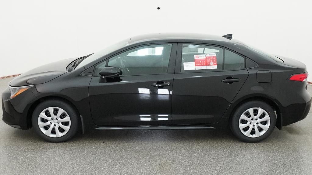 New 2026 Toyota Corolla LE FWD image 3