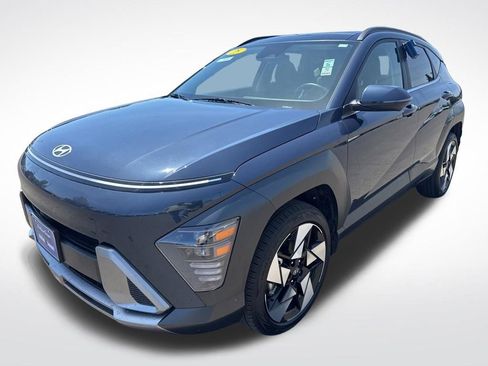 Used 2025 Hyundai Kona Limited AWD/4WD image 3