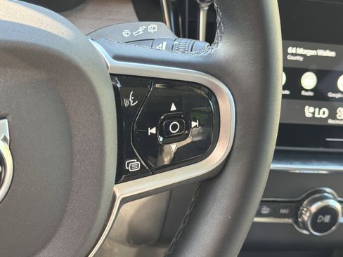Certified 2025 Volvo XC90 B6 Plus AWD/4WD image 20