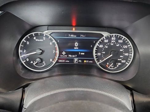 Used 2024 Nissan Sentra SV FWD image 11