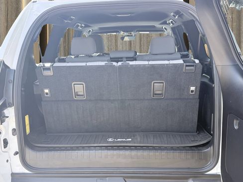 Used 2023 Lexus GX 460 Premium image 20