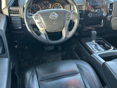 Used 2013 Nissan Titan SL w/ Moonroof Pkg image 5
