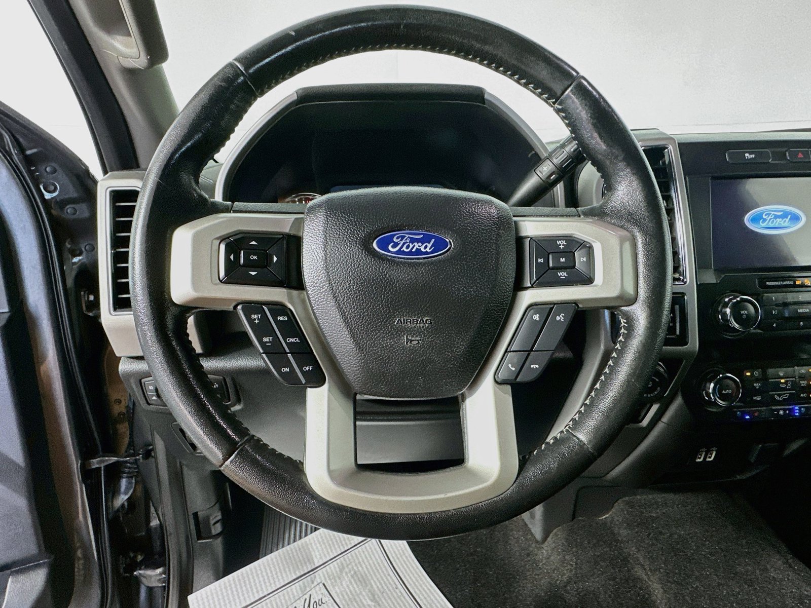 Used 2020 Ford F150 XLT w/ Equipment Group 302A Luxury AWD/4WD image 11