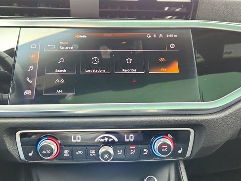 Used 2025 Audi Q3 2.0T Premium AWD/4WD image 31
