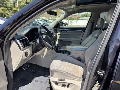 Used 2022 Volkswagen Atlas SEL Premium AWD/4WD image 21
