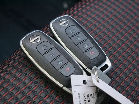 New 2026 Nissan Kicks SR w/ Cold Weather Package image 32