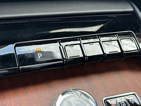 New 2026 Lincoln Navigator L Black Label AWD/4WD image 22