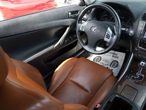 Used 2011 Lexus IS 350C w/ Luxury Pkg RWD image 19