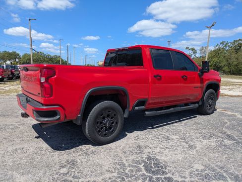 Used 2024 Chevrolet Silverado 2500 LT w/ Z71 Sport Edition AWD/4WD image 4