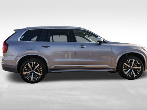 Used 2026 Volvo XC90 B5 Core w/ Protection Package Premier AWD/4WD image 4