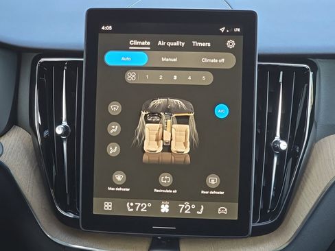 New 2026 Volvo XC60 B5 Plus w/ Climate Package image 16