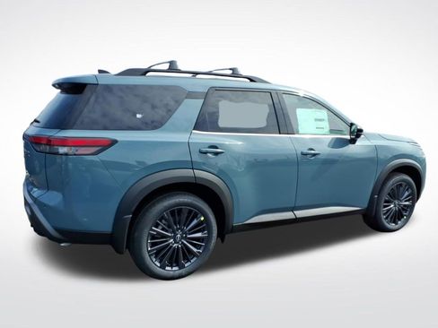 New 2026 Nissan Pathfinder SL image 8