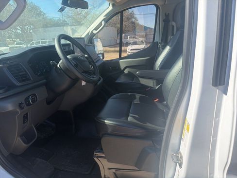 Used 2023 Ford Transit 350 XL image 7