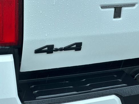 Used 2025 Toyota Tacoma TRD Sport image 25