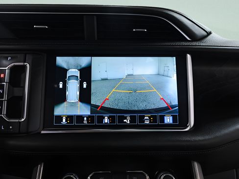Used 2021 GMC Yukon Denali AWD/4WD image 15