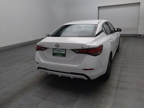Used 2024 Nissan Sentra SV FWD image 9