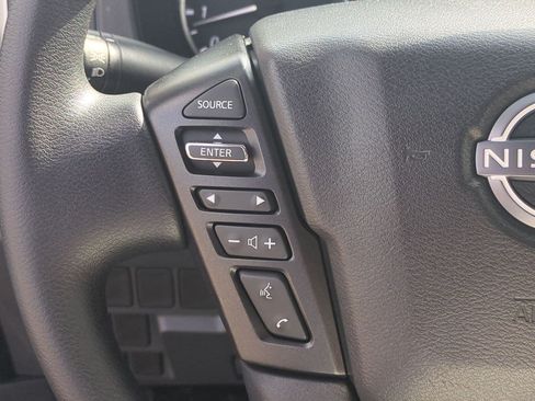 Certified 2025 Nissan Frontier SV RWD image 19