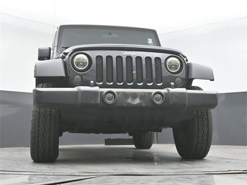 Used 2009 Jeep Wrangler X image 36