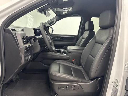 Used 2025 Chevrolet Tahoe LT AWD/4WD image 23