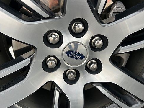 Used 2024 Ford Expedition Limited RWD image 8