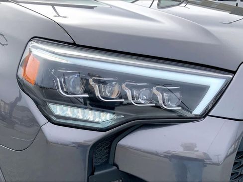 Used 2020 Toyota 4Runner SR5 image 24