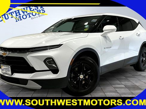 Used 2025 Chevrolet Blazer LT AWD/4WD image 1