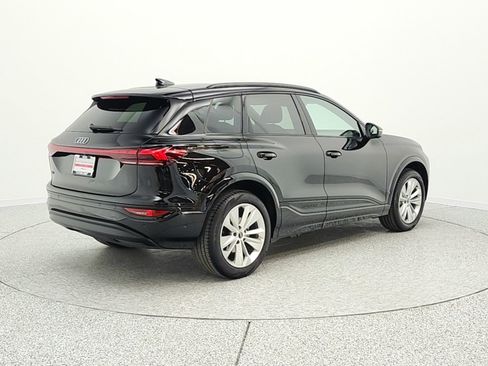 Used 2025 Audi Q6 e-tron Premium Plus w/ Premium Plus RWD image 6