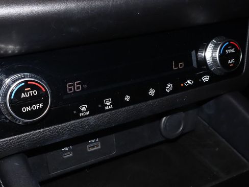 Used 2022 Mitsubishi Outlander ES image 30