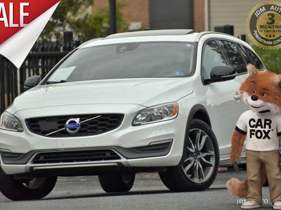 Used 2016 Volvo V60 T5 Cross Country w/ Convenience Package