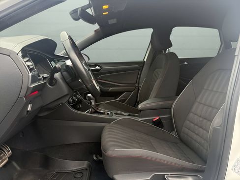 Used 2019 Volkswagen Jetta GLI FWD image 9