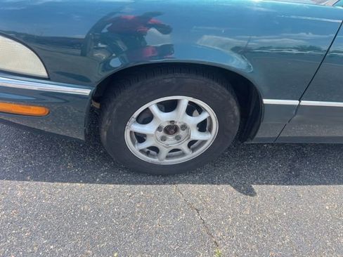 Used 2000 Buick Park Avenue FWD image 8