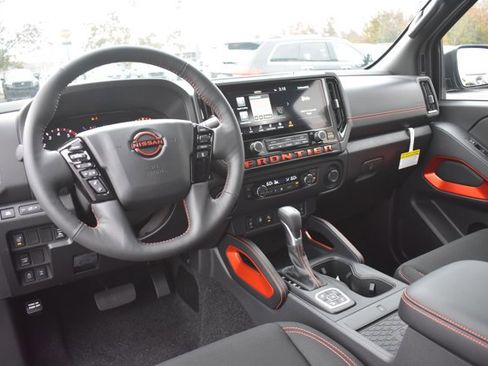 New 2026 Nissan Frontier PRO-4X w/ Pro-4x Convenience Package image 18