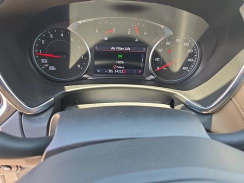 Used 2022 Chevrolet Equinox Premier FWD image 21
